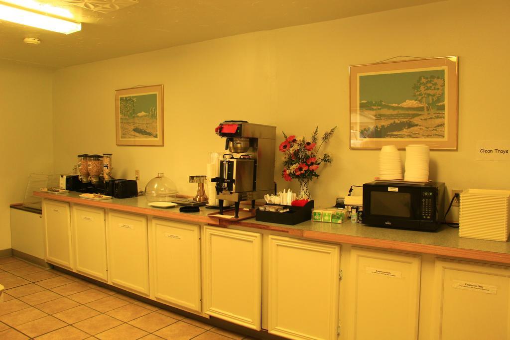 Sunrise Motor Inn Cody Extérieur photo